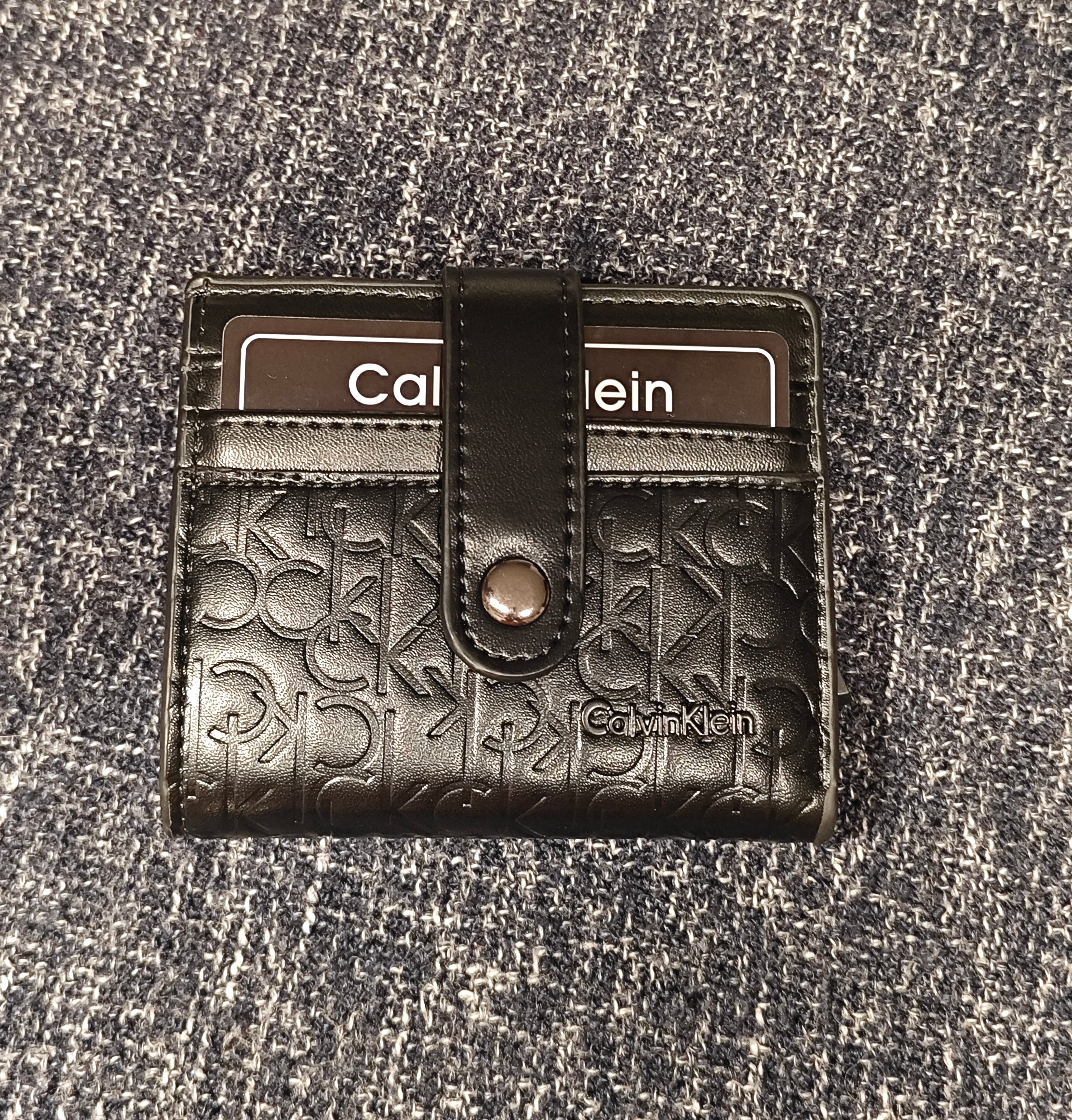 CALVIN KLIEIN CARD HOLDER